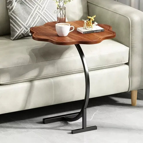 Table d’appoint en forme de C – Élégance florale et fonctionnalité moderne