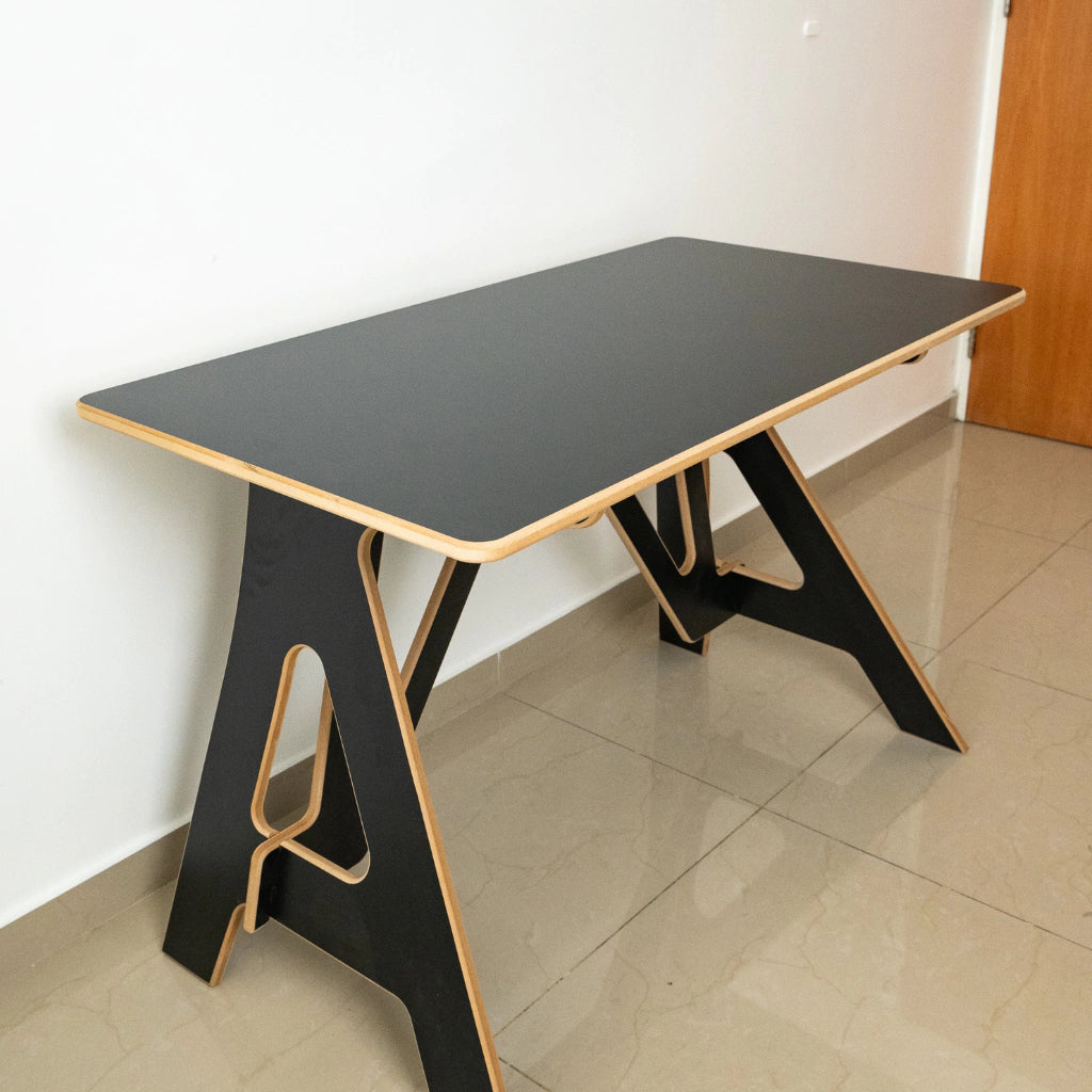 Bureau Noir Moderne – Espace de Travail Polyvalent et Élégant