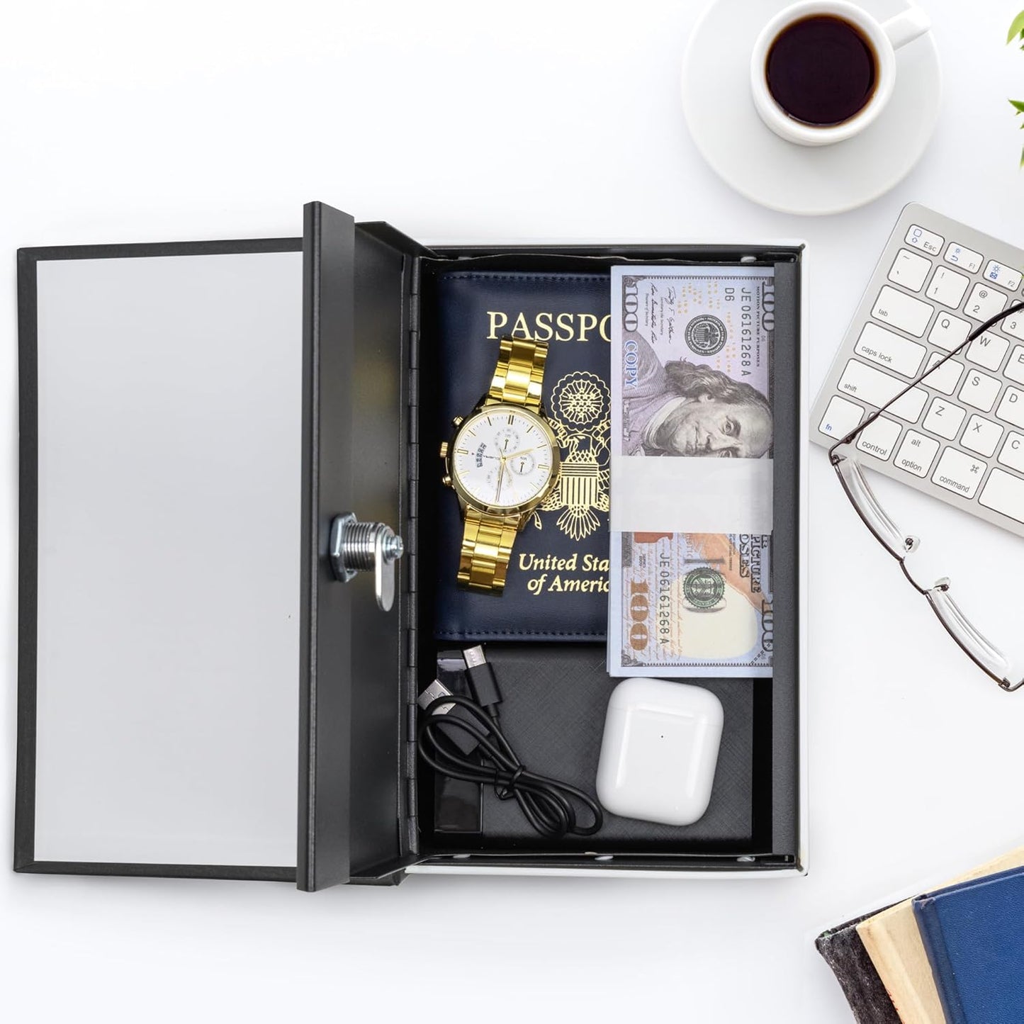Sécurisez vos objets avec style grâce au Coffre-Livre !