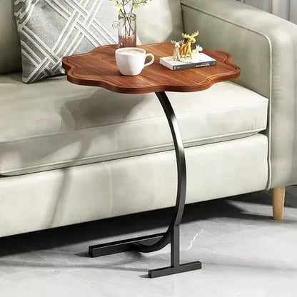 Table d’appoint en forme de C – Élégance florale et fonctionnalité moderne