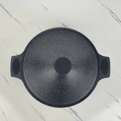 Tajine en granit de 28 cm, idéal pour une cuisson saine, homogène et pleine de saveurs pour tous vos plats marocains et mijotés européens.