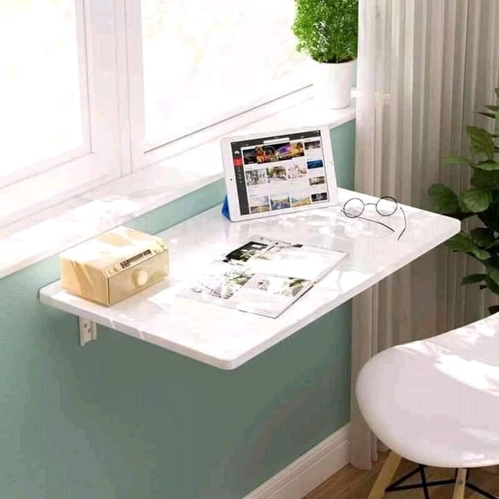 Table Murale Pliante – Praticité et Style pour Petits Espaces