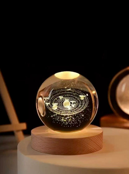 Boule de Cristal 3D Éclatante - Lampe de Table Unique