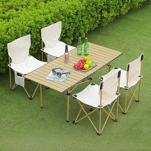 🌞 Ensemble Table & 4 Chaises Pliantes – Votre Compagnon Idéal pour un Été en Plein Air ! 🌿